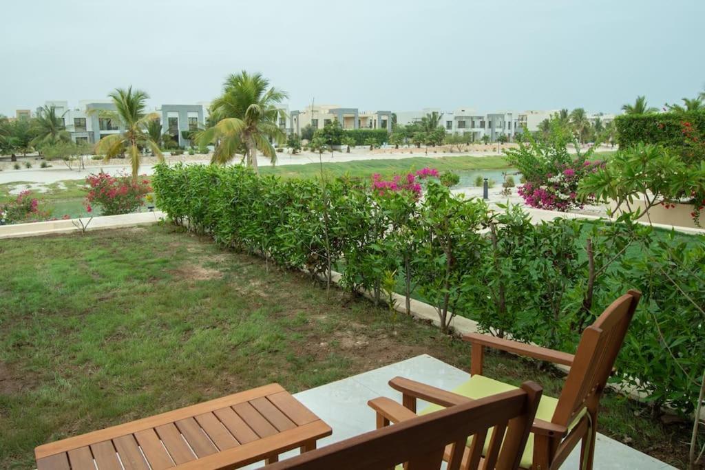 Stylish Townhouse Retreat In The Heart Of Salalah By Bespoke Holiday Homes Taqah Esterno foto