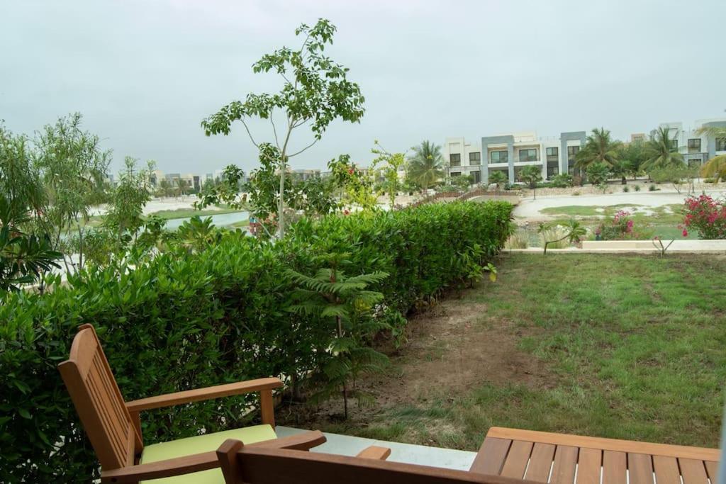 Stylish Townhouse Retreat In The Heart Of Salalah By Bespoke Holiday Homes Taqah Esterno foto